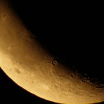 Рыжая луна (первый опыт сложения серий кадров)